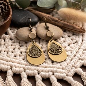 Vintage-Style Boho-Chic Teardrop Earrings with Cutout Design & Brass Finish ✨